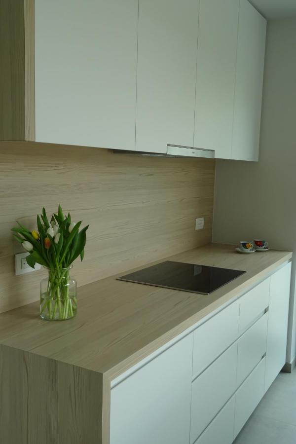 Justus Apartamento Ieper Exterior foto