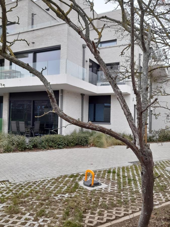 Justus Apartamento Ieper Exterior foto